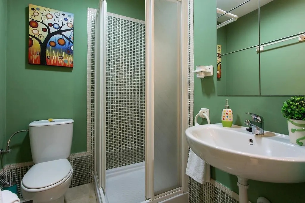 Mint Urban Suites Contemporary Home 세비야 스페인
