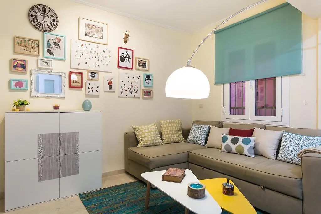 Mint Urban Suites Contemporary Home 세비야 스페인